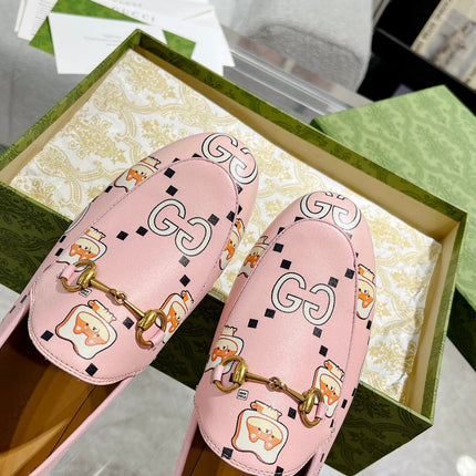 HORSEBIT LOAFER WITH CUTE CAT PRINT IN LIGHT PINK CALFSKIN