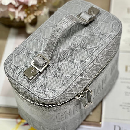 SMALL 25 TRAVEL VANITY CASE WITH SHOULDER STRAP DOVE GRAY