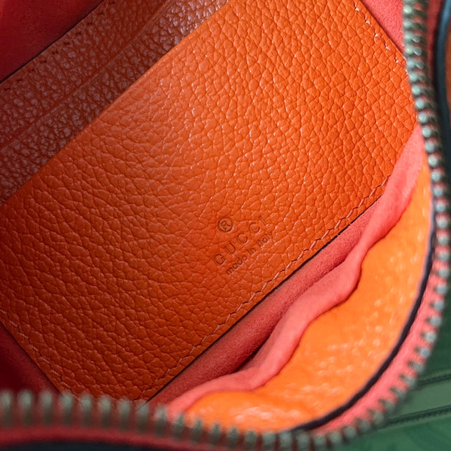 SHOULDER BAG 25 IN ORANGE CALFSKIN GOLD HARDWARE