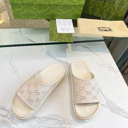 PLATFORM SANDALS IN WHITE CREAM MONOGRAM IMPORTED TPU