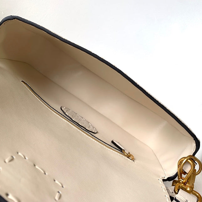 Fend Baguette 27 Bag Beige Calfskin Ghw