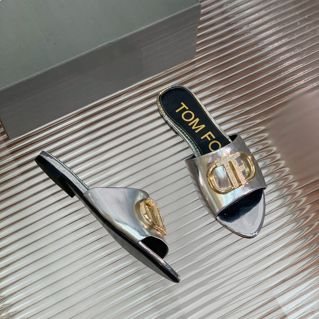FLAT SLIDE IN SILVER METALLIC CALFSKIN