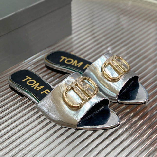 FLAT SLIDE IN SILVER METALLIC CALFSKIN