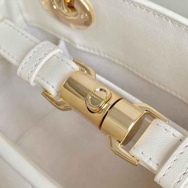 MINI LADY 19 IN WHITE LAMBSKIN