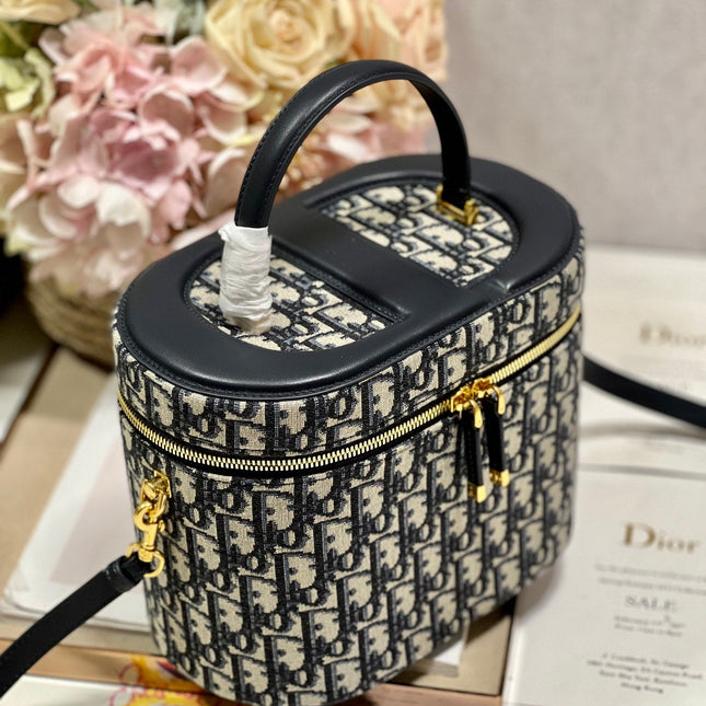 CARO SMALL 24 VANITY CASE IN BLUE MONOGRAM OBLIQUE JACQUARD FABRIC