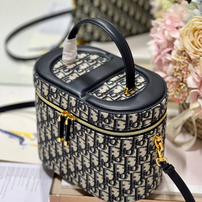 CARO SMALL 24 VANITY CASE IN BLUE MONOGRAM OBLIQUE JACQUARD FABRIC