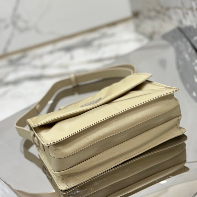 PRA CINI 23 MEDIUM BAG IN FLAX YELLOW RE-NYLON WITH STRAP