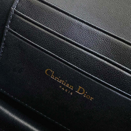 MINI CHAIN BAG 17 IN BLACK CALFSKIN