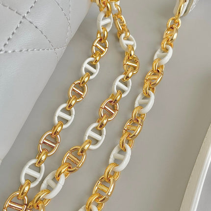 MINI CHAIN BAG 17 IN WHITE CALFSKIN