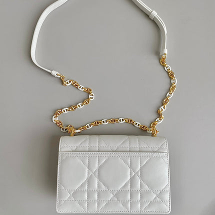 MINI CHAIN BAG 17 IN WHITE CALFSKIN