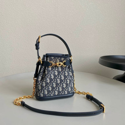 SMALL C'EST 18 IN BLUE CD-EMBOSSED OBLIQUE JACQUARD