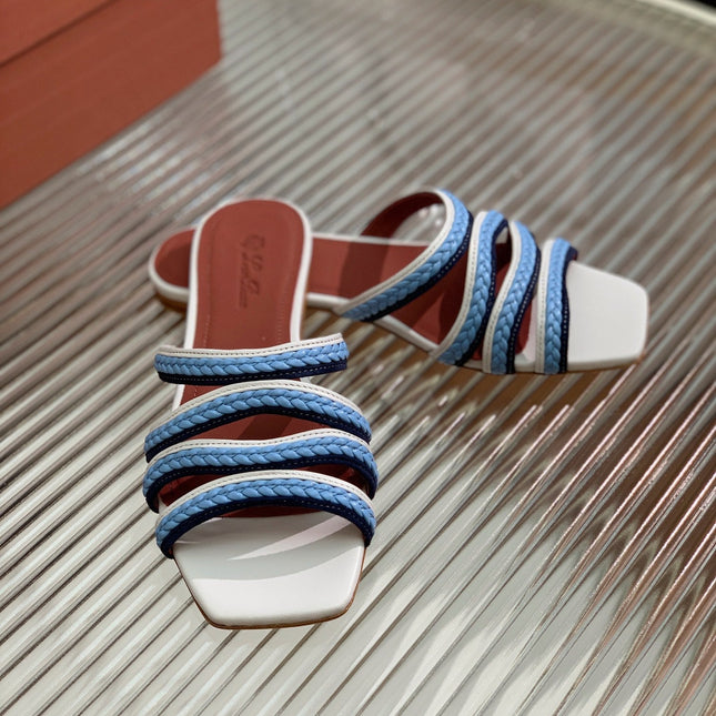 LP SPRIGHTLY CHARMS FLAT SANDAL SKY CALFSKIN