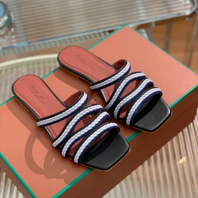 LP SPRIGHTLY CHARMS FLAT SANDAL WHITE AND BLACK CALFSKIN