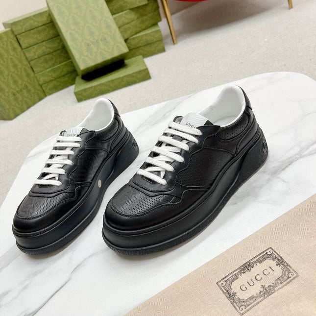 GG EMBOSSED TRAINER BLACK CALFSKIN