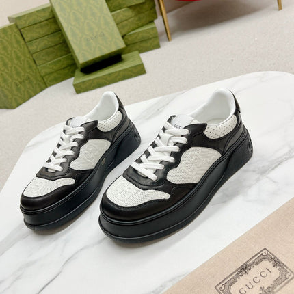 GG EMBOSSED TRAINER BLACK AND WHITE CALFSKIN