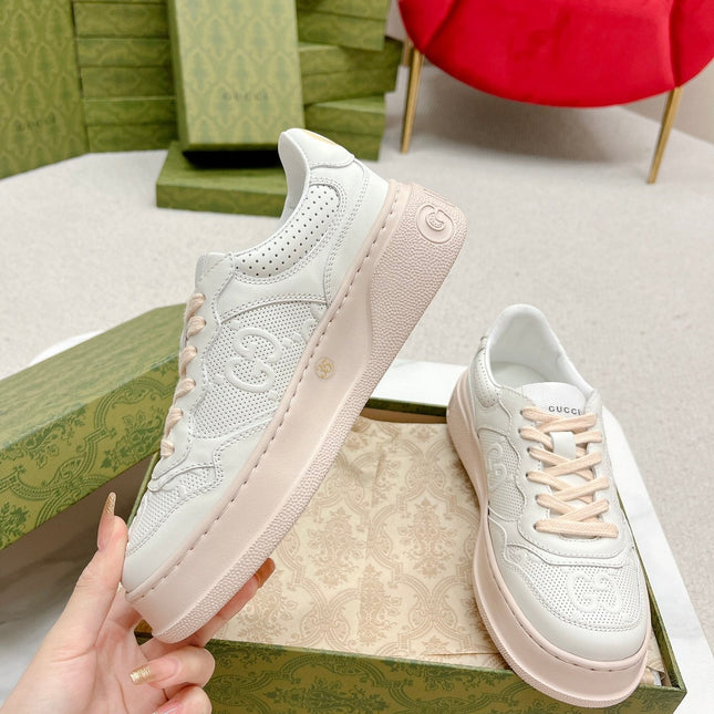 GG EMBOSSED TRAINER WHITE AND PASTEL PINK CALFSKIN