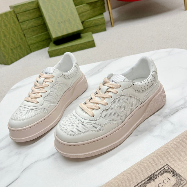 GG EMBOSSED TRAINER WHITE AND PASTEL PINK CALFSKIN