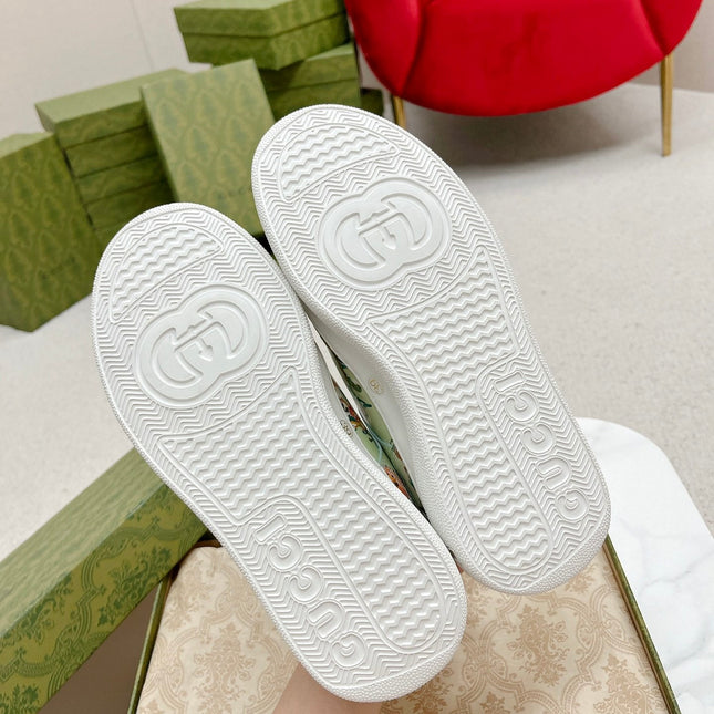 GG TRAINER SAGE CALFSKIN WITH FLOWERS PATTERN