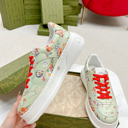 GG TRAINER SAGE CALFSKIN WITH FLOWERS PATTERN