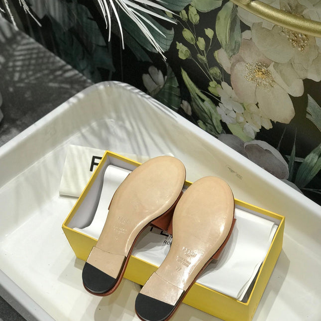 FENDI BAGUETTE SLIDES IN CINNAMON BROWN LAMBSKIN