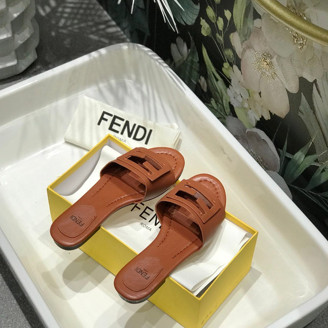 FENDI BAGUETTE SLIDES IN CINNAMON BROWN LAMBSKIN