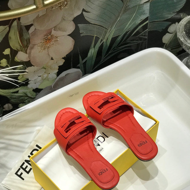 FENDI BAGUETTE SLIDES IN CHERRY RED LAMBSKIN