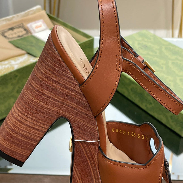 GG 120 INTERLOCKING G SANDAL CARAMEL CALFSKIN