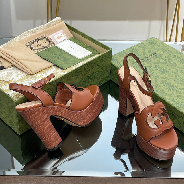 GG 120 INTERLOCKING G SANDAL CARAMEL CALFSKIN