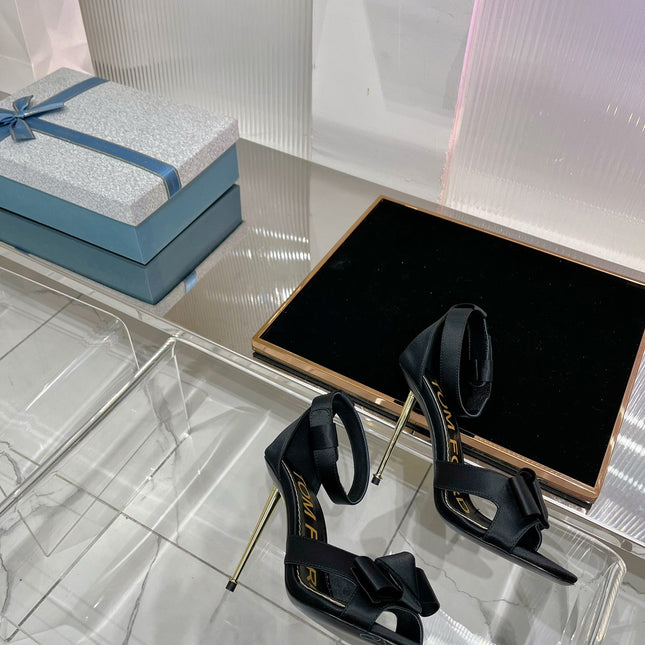 HIGH HEELS 11 CM IN BLACK PURE SILK AND LAMBSKIN