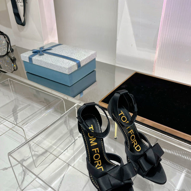 HIGH HEELS 11 CM IN BLACK PURE SILK AND LAMBSKIN