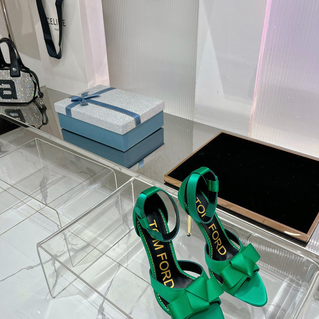 HIGH HEELS 11 CM IN COOL GREEN PURE SILK AND LAMBSKIN