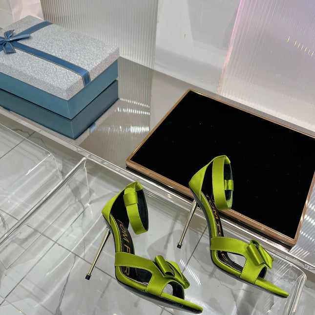 HIGH HEELS 11 CM IN PEAR GREEN PURE SILK AND LAMBSKIN