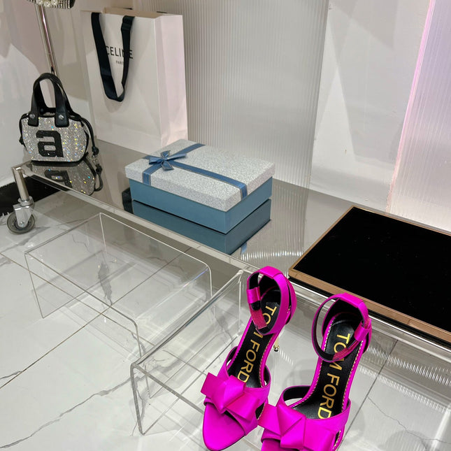 HIGH HEELS 11 CM IN BRIGHT PINK PURE SILK AND LAMBSKIN