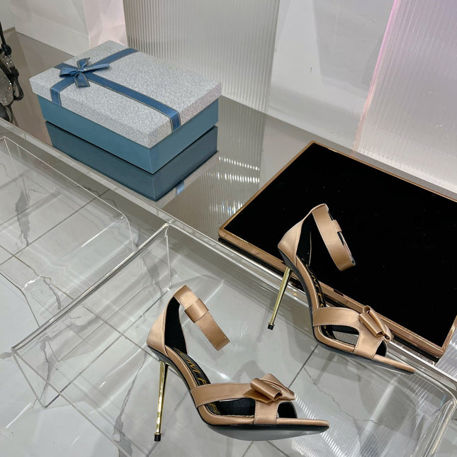 HIGH HEELS 11 CM IN FAWN GOLD PURE SILK AND LAMBSKIN