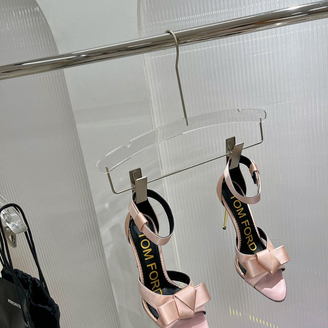 HIGH HEELS 11 CM IN PEACH PINK PURE SILK AND LAMBSKIN