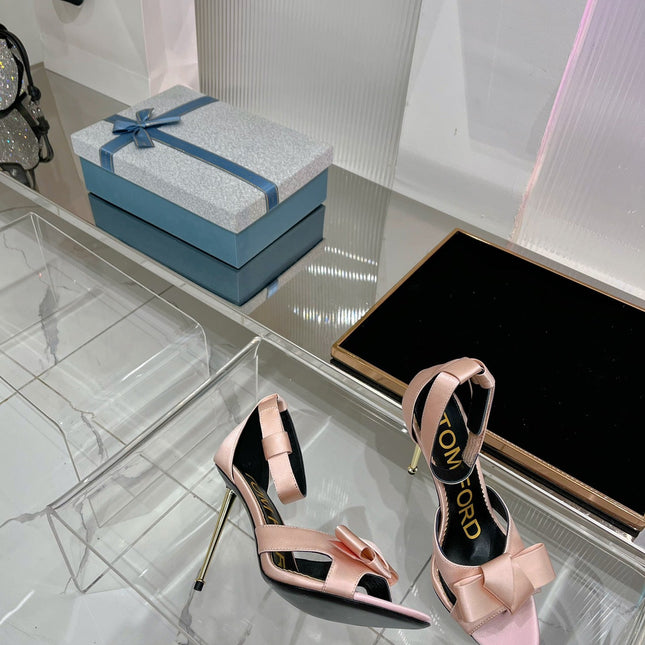 HIGH HEELS 11 CM IN PEACH PINK PURE SILK AND LAMBSKIN