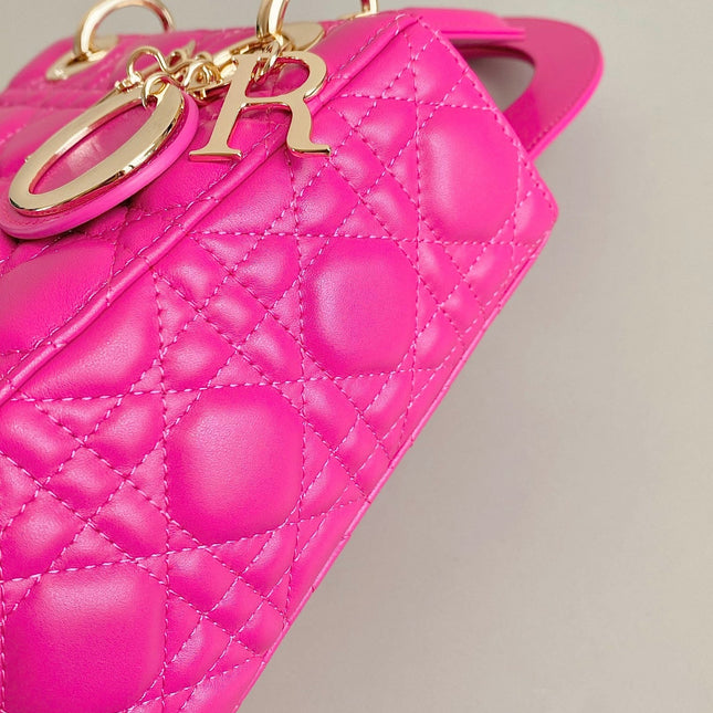 MEDIUM LADY 20 HANDBAG IN HOT PINK LAMBSKIN