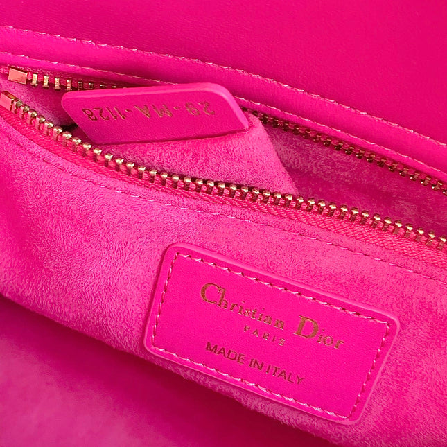 MEDIUM LADY 20 HANDBAG IN HOT PINK LAMBSKIN