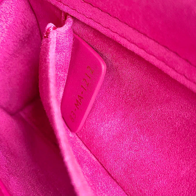 D-JOY BAG 22 IN HOT PINK LAMBSKIN