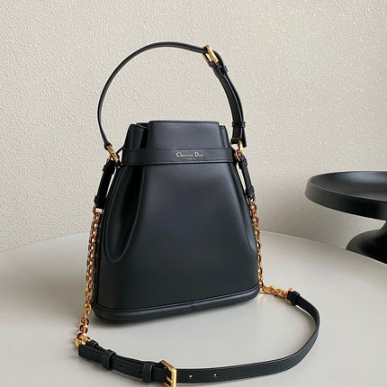 MEDIUM C'EST 24 IN BLACK CD-EMBOSSED CALFSKIN