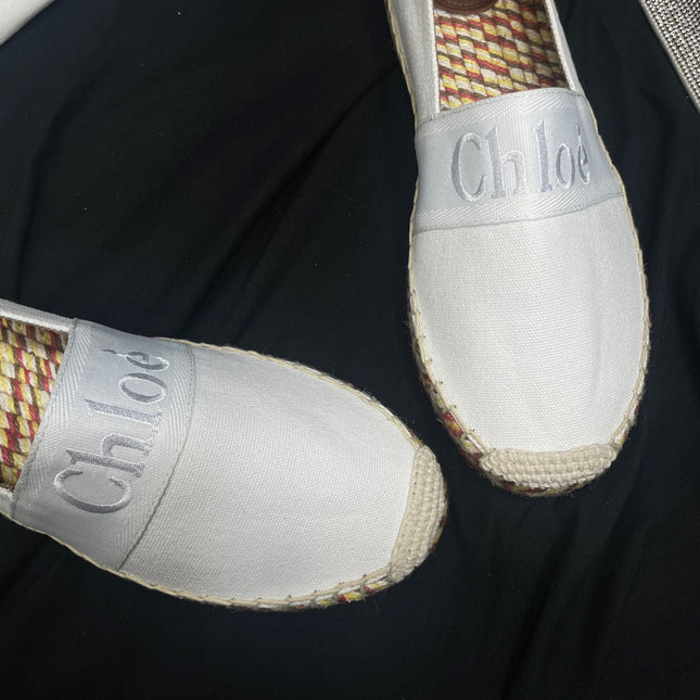 WOVEN LOAFER IN WHITE DENIM AND COLORFUL RAFFIA