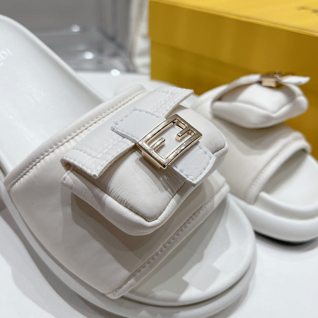 FENDI BAGUETTE SLIPPERS IN WHITE LAMBSKIN WITH GOLD HARDWARE