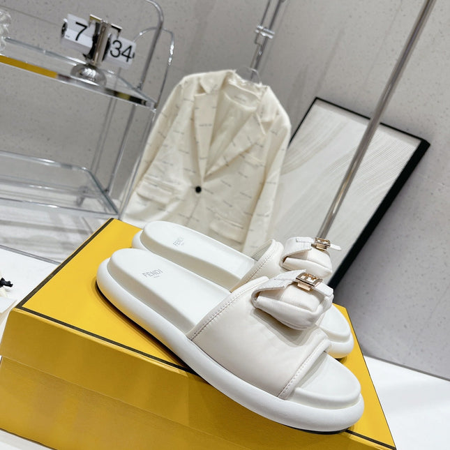 FENDI BAGUETTE SLIPPERS IN WHITE LAMBSKIN WITH GOLD HARDWARE