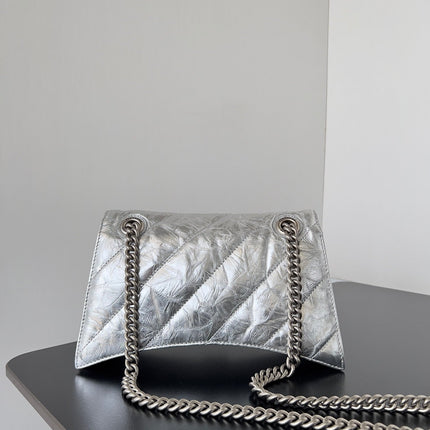 CRUSH CHAINED BAG 25 IN SILVER METALLIC QUILTED CRUSHED CALFSKIN