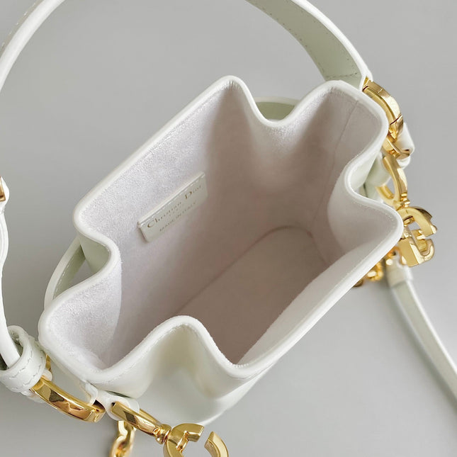 SMALL C'EST 18 IN WHITE CD-EMBOSSED CALFSKIN