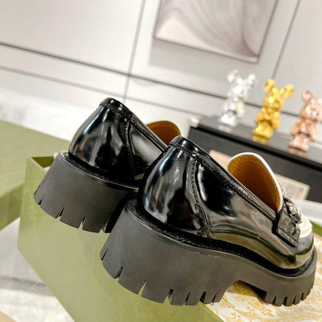 GG LOAFER WITH GG CHAINS GLOSSY BLACK AND WHITE CALFSKIN