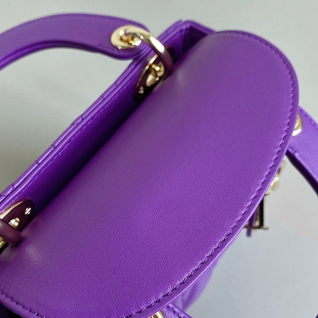 LADY 17 IN VIOLET PURPLE LAMBSKIN WITH CANNAGE PATTERN