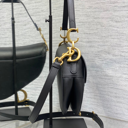 SADDLE BAG 24 IN BLACK CALFSKIN GOLD HARDWARE