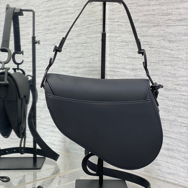 SADDLE BAG 24 IN BLACK CALFSKIN BLACK HARDWARE