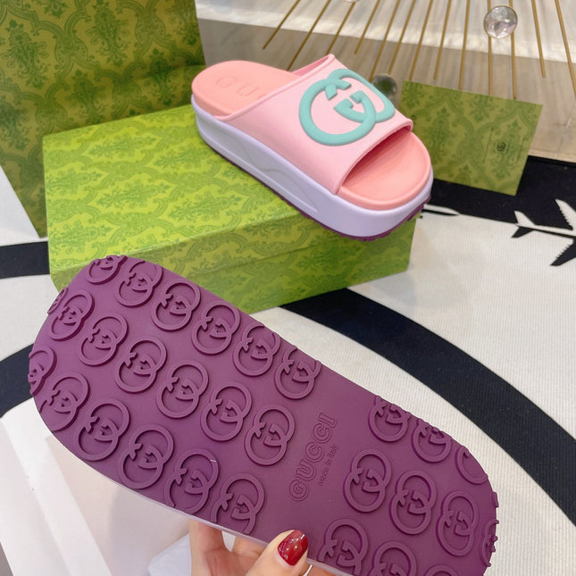 INTERLOCKING G SLIDE SANDAL IN BABY PINK IMPORTED TPU